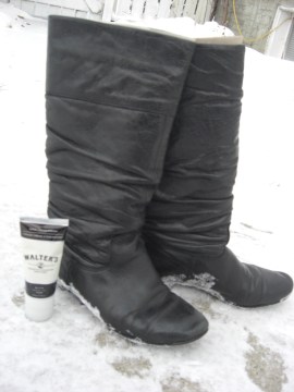 These boots are old enough to be in Elementary school.